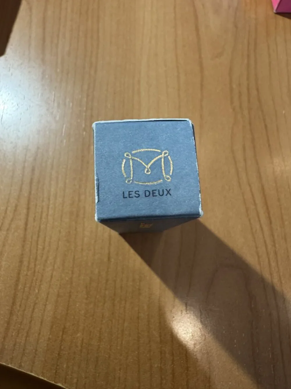 MERIT Shade Slick - Les Deux
